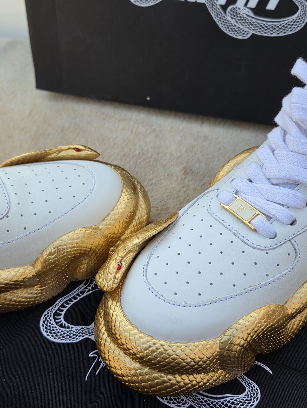 Giuseppe Zanotti Cobra sneakers Size 11 - Picture 9 of 16